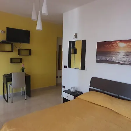 Due Passi E Il Mare 3* Castel di Tusa
