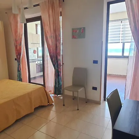 Pensión Due Passi E Il Mare